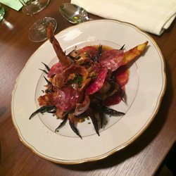 Joynes Kitchen - Salchichón Ibericó, Kräuterseitling, Knoblauch und Kartoffel auf gebrannter Zwiebel