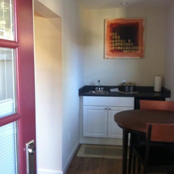 Olea Hotel - Cute sitting/kitchen area in downstairs right-hand corner room (Queen with sitting area/kitchen/not sure what it's called) - Hotels Near Me - Glen Ellen, California Olea Hotel - Cute sitting/kitchen area in downstairs right-hand corner room (Queen with sitting area/kitchen/not sure what it's called) - Hotels Near Me - Glen Ellen, California