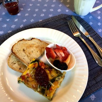 Garden Grove Inn - Veggie Egg Casserole. Super good. - Bed & Breakfast Near Me - Union Pier, Michigan