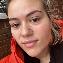Glōwing Beauty [Formerly Arched Brow Bar] - Brow wax & henna tint service