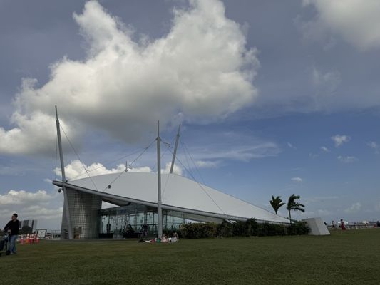 Marina Barrage by null