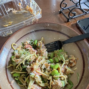 Loco Poke - chow mein bowl - Poke Near Me - Lodi, California