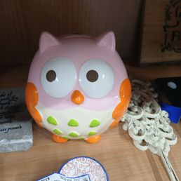 Super cute owl! I collect all and this was a fun find!