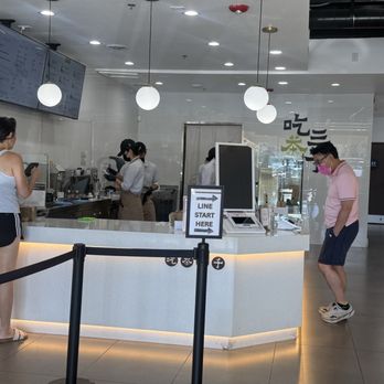 Chicha San Chen - Clean and efficient line. No long wait like the other places. - Bubble Tea Near Me - Arcadia, California