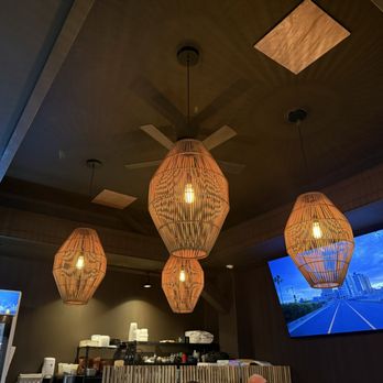 Sushi Blue Wave - Decor. - Sushi Bars Near Me - Lihue, Hawaii