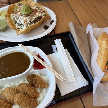 Midtown Eats - Food Court Near Me - Honolulu, Hawaii