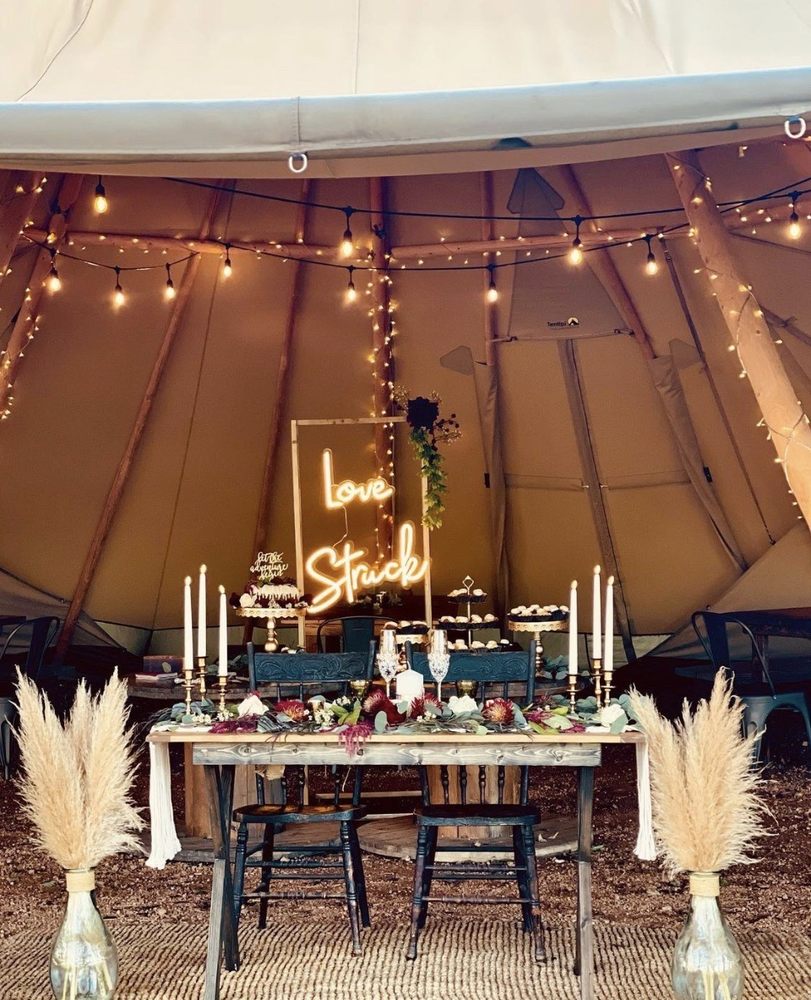 THE ROSE SHOP Updated September 2024 28 Photos & 14 Reviews 402