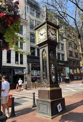 Gastown Steam Clock by null