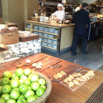 Blue Duck Tavern - Open kitchen - New American Near Me - Washington, DC, District of Columbia