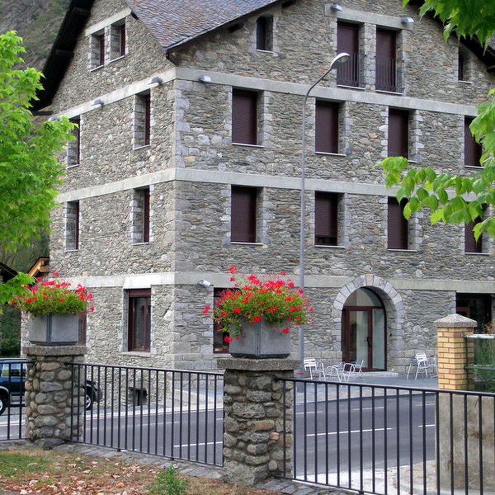 THE BEST 10 HOSTELS near SAINT-LARY-SOULAN, HAUTES-PYRÉNÉES, FRANCE -  Updated 2026 - Hours - Yelp