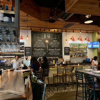 EATaliano Kitchen - Bar area inside - Pizza Near Me - Atlanta, Georgia EATaliano Kitchen - Bar area inside - Pizza Near Me - Atlanta, Georgia