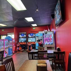 Tommy Salami's - Cute place