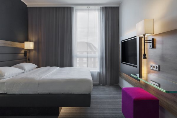 Moxy Copenhagen Sydhavnen by null