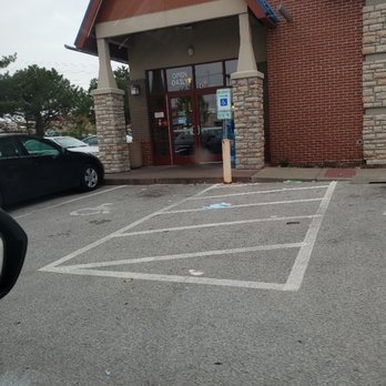 IHOP - Trash at the entrance. - American Near Me - Lansing, Illinois