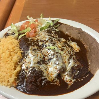 Casita Guanajuato - enchiladas de mole - Mexican Near Me - Austin, Texas Casita Guanajuato - enchiladas de mole - Mexican Near Me - Austin, Texas