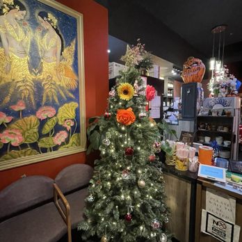 Thai Thai Restaurant - Thai Near Me - San Marcos, California