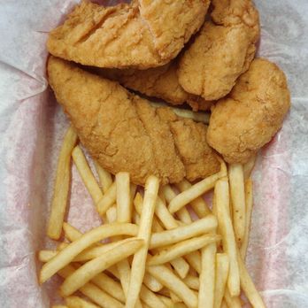 Slackers Burger Joint - Chicken tenders and fries - Burgers Near Me - Torrey, Utah