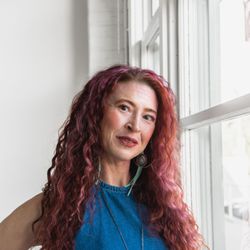 Willow Street Beauty Lounge - I'm Andrea. I specialize in personalized Hair styling. Focusing on making you look and feel incredible inside and out.