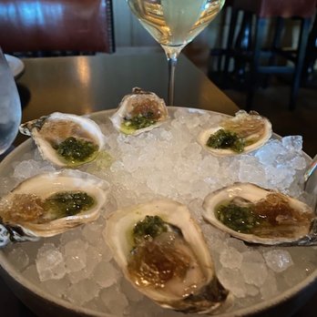 The Reserve Bar - Oysters. - Cocktail Bars Near Me - Las Vegas, Nevada The Reserve Bar - Oysters. - Cocktail Bars Near Me - Las Vegas, Nevada