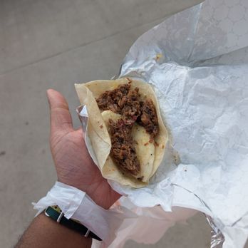 Wally's - Taco - Service Stations Near Me - Pontiac, Illinois