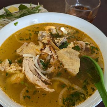 Pho Duy - Vietnamese Near Me - Vancouver, British Columbia