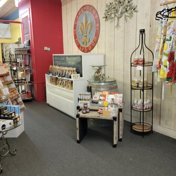 Gourmage - Snack and coffee area - Chocolatiers & Shops Near Me - New Braunfels, Texas