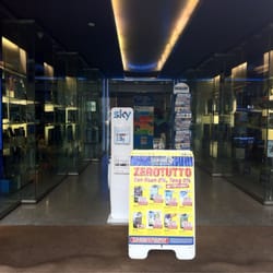 Euronics Nova - Entrata - Viale Ippocrate 43