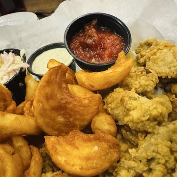 Slick Lips - Fried oysters - Seafood Near Me - Pensacola, Florida