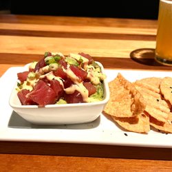 BJ's Restaurant & Brewhouse - Tasty Tuna+Avocado+Asian Sauce/ Wonton Chips
