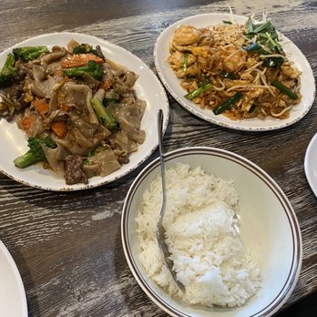 Moo Dang - Thai Near Me - Reno, Nevada
