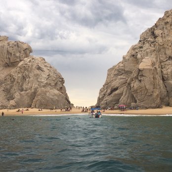 Envatours - View of connection between Lover's Beach and Divorce Beach - Tours Near Me - Cabo San Lucas, BCS Envatours - View of connection between Lover's Beach and Divorce Beach - Tours Near Me - Cabo San Lucas, BCS
