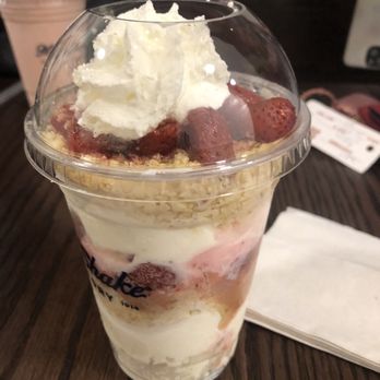 MilkShake Factory Preston Valley - Strawberry shortcake Sunday - Ice Cream & Frozen Yogurt Near Me - Dallas, Texas MilkShake Factory Preston Valley - Strawberry shortcake Sunday - Ice Cream & Frozen Yogurt Near Me - Dallas, Texas