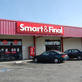Smart & Final Extra! - two cars parked in front of the store - Grocery Near Me - San Pablo, California Smart & Final Extra! - two cars parked in front of the store - Grocery Near Me - San Pablo, California