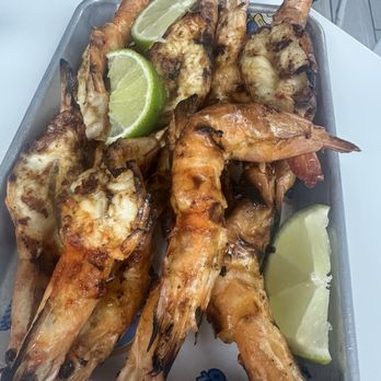 Mariscos El Submarino - Seafood Near Me - Jackson Heights, New York Mariscos El Submarino - Seafood Near Me - Jackson Heights, New York