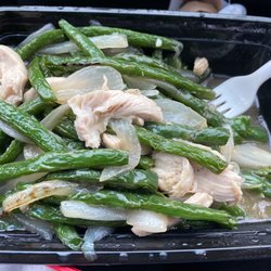 Wok in Cari Out - Chicken and green beans. Wonderful.