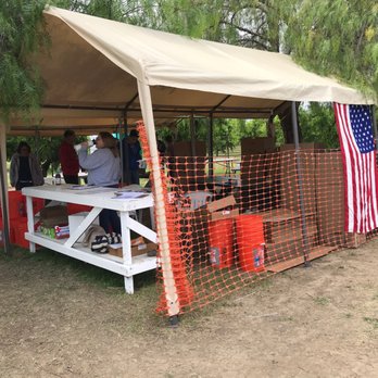 Peter Wolfe Farm - U-pick early Peaches - Farmers Market Near Me - Brentwood, California Peter Wolfe Farm - U-pick early Peaches - Farmers Market Near Me - Brentwood, California
