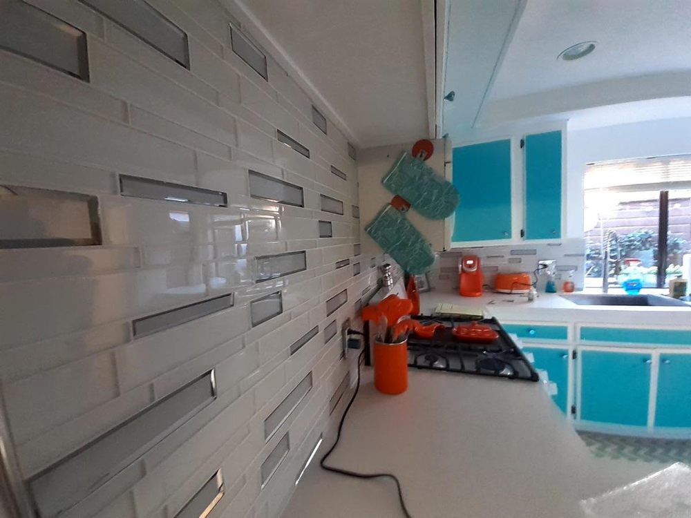 SELECT TILE STEVE HODGE 18 Photos 3774 Hilton Ave, Yucca Valley