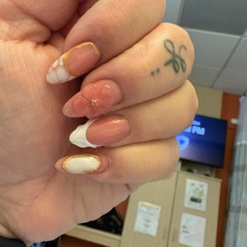 Lush Nail Lounge - Nails by Nina - Nail Salons Near Me - Antioch, California