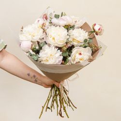 The English Garden - Peonies for Mom