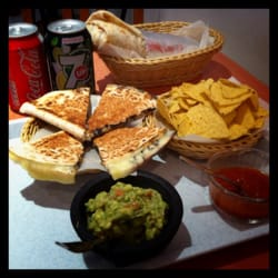 Lacocina - Homemade guacamole, hot salsa, huitlacoche quesadilla, chips and vegetarian burrito.