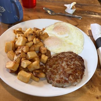 Duncan House Diner - Two eggs with sausage and potatoes - Diners Near Me - Homer, Alaska Duncan House Diner - Two eggs with sausage and potatoes - Diners Near Me - Homer, Alaska