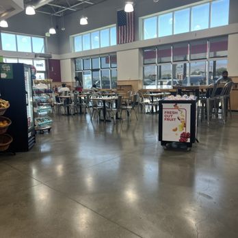 Pilot Travel Centers - Interior seating - Fuel Docks Near Me - Palmdale, California