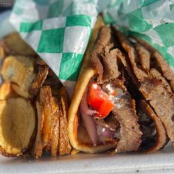 Gyros platter (salad on the side)