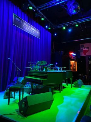 Louie Louie's Dueling Piano Bar by null
