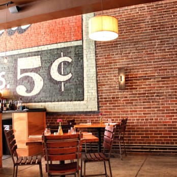 Harper's Table - Interior - New American Near Me - Suffolk, Virginia