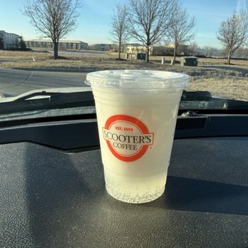 Scooter's Coffee - Sugar free vanilla sparkling soda with coconut milk - Coffee & Tea Near Me - Omaha, Nebraska