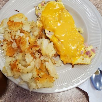 Vickies Diner - Denver Omlette, hashbrowns and toast. - Breakfast & Brunch Near Me - Las Vegas, Nevada Vickies Diner - Denver Omlette, hashbrowns and toast. - Breakfast & Brunch Near Me - Las Vegas, Nevada