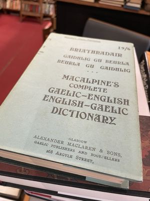 Edinburgh Books by null