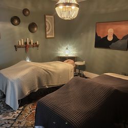 Alchemy Massage & Wellness Spa - Couples Massage Room