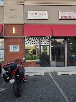 Moo Burger Syosset by null